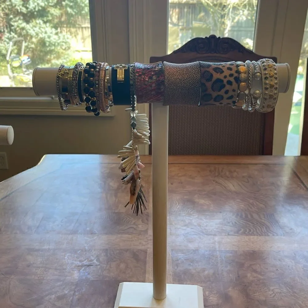 WHITE LEATHER Bracelet Rack 18” x 14”